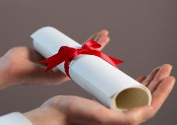 捷報！祝賀長青藤海外教育學員榮獲博士OFFER